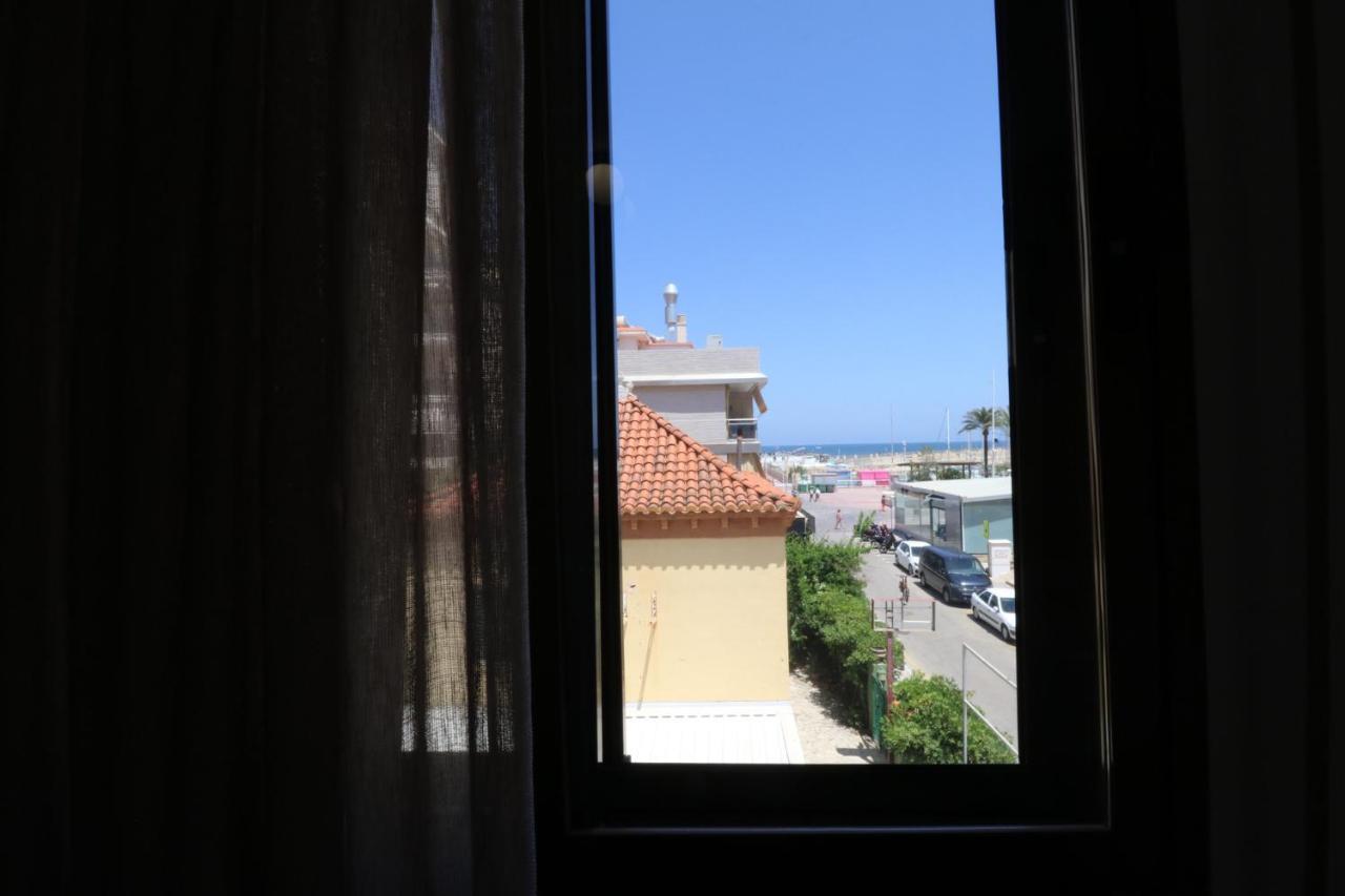 205 I Posada Del Mar I Encantador Hostel En La Playa De Gandia Exteriör bild
